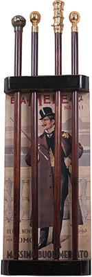 Authentic Models  Dandy Stand