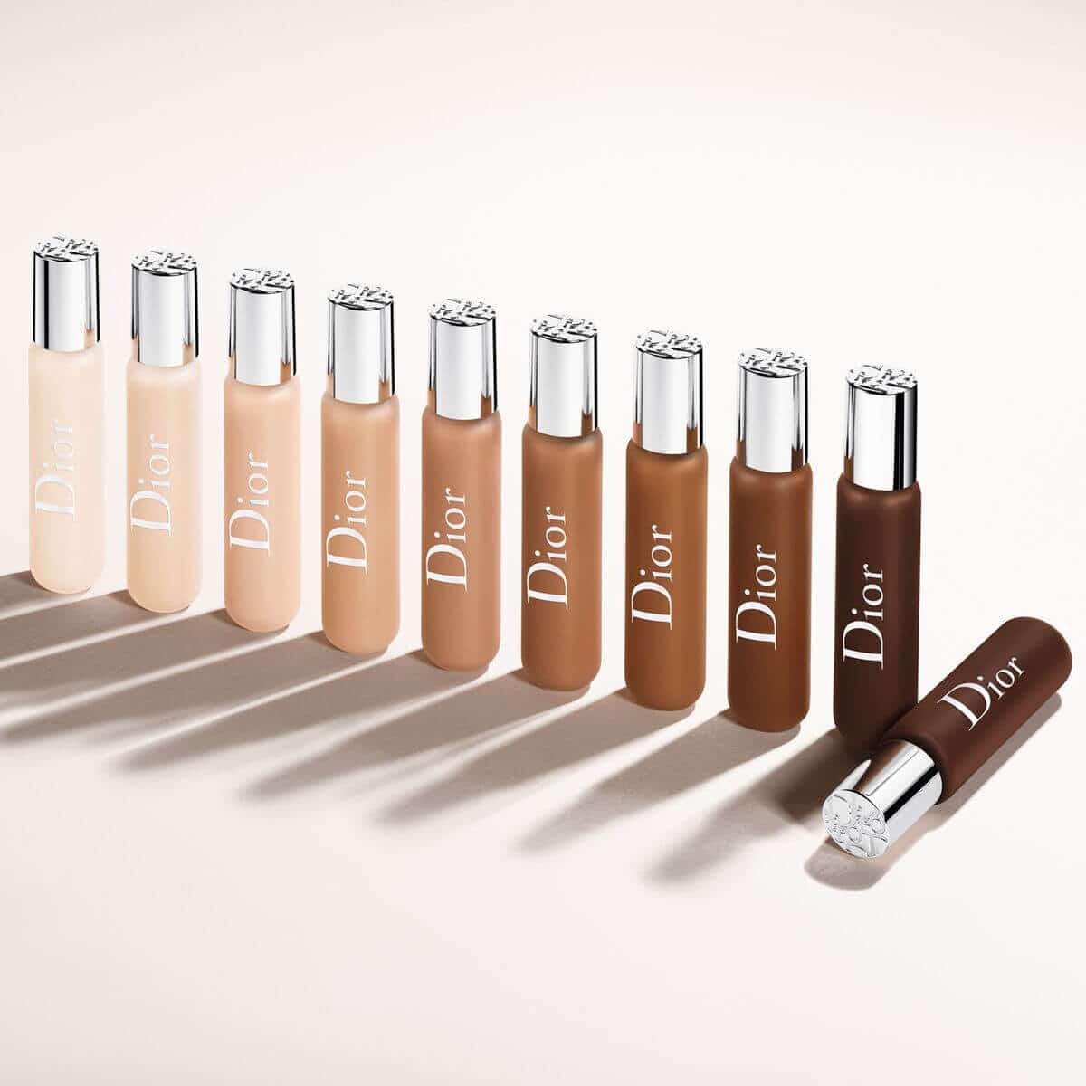 Dior Backstage Face & Body Flash Perfector Concealer Dior Backstage Face & Body Flash Perfector Concealer - Image 4