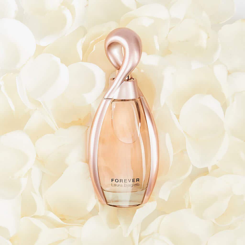 Win a 60ml of the NEW Laura Biagiotti FOREVER